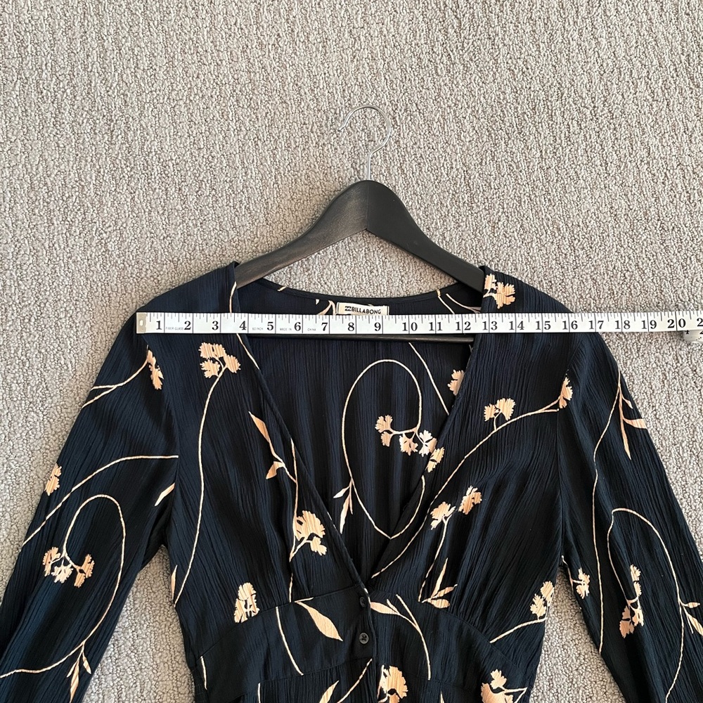 🩷 Billabong Medium Long Sleeve Floral Black Mini Dress Cute, Youthful, Preppy - Picture 7 of 10